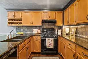 2696 S Arbor Dr, Marietta, GA 30066 - Photo 11