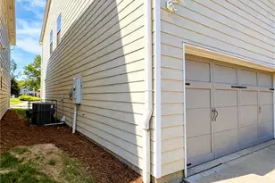 602 Lofty Ln SW, Atlanta, GA 30331 - Photo 3