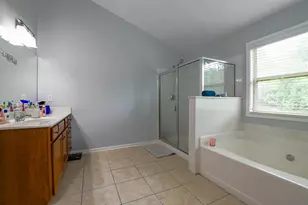 1403 Sparkling Cove Dr, Buford, GA 30518 - Photo 29