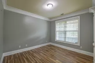 1403 Sparkling Cove Dr, Buford, GA 30518 - Photo 9