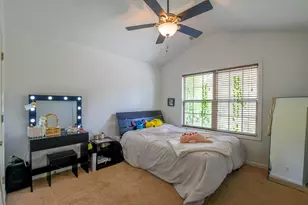 1403 Sparkling Cove Dr, Buford, GA 30518 - Photo 37