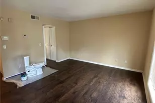 3241 Abbeywood Dr, Decatur, GA 30034 - Photo 9