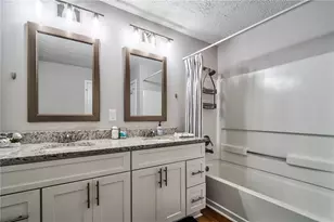 679 Pine Valley Rd SW, Mableton, GA 30126 - Photo 17