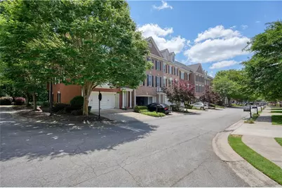 4201 Village Green Drive, Roswell, GA 30075 - Photo 3