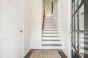 4201 Village Green Dr, Roswell, GA 30075 - Photo 5