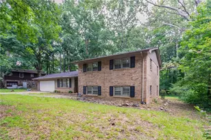 3961 Summit Dr, Douglasville, GA 30135 - Photo 3