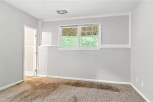 4486 Housworth Dr, Lithonia, GA 30038 - Photo 27