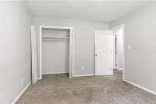 4486 Housworth Dr, Lithonia, GA 30038 - Photo 17