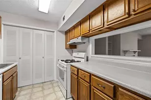 1004 Dunbar Dr, Atlanta, GA 30338 - Photo 11