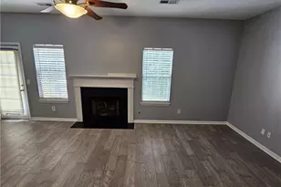 310 Pecan Wood Cir, Fairburn, GA 30213 - Photo 7