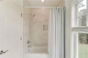 5392 Retreat Dr, Flowery Branch, GA 30542 - Photo 47