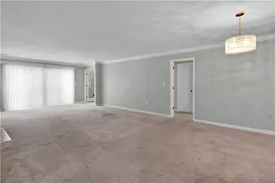 26204 Plantation Dr NE, Atlanta, GA 30324 - Photo 7