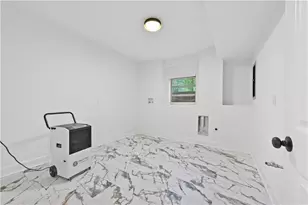 2698 Collier Dr NW, Atlanta, GA 30318 - Photo 35