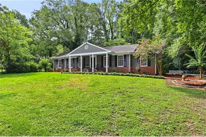 2698 Collier Drive NW, Atlanta, GA 30318 - Photo 3