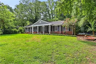 2698 Collier Dr NW, Atlanta, GA 30318 - Photo 3