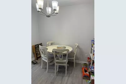 1047 Thornwoode Lane, Stone Mountain, GA 30083 - Photo 3