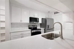 508 Warm Springs Cir, Roswell, GA 30075 - Photo 3