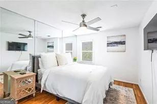 24 Saint Claire Ln, Atlanta, GA 30324 - Photo 3