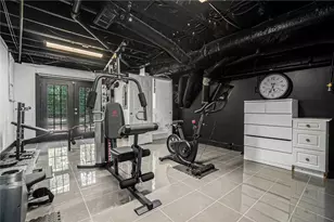 1087 Lee Cir NE, Atlanta, GA 30324 - Photo 37