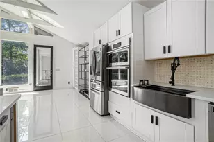 1087 Lee Cir NE, Atlanta, GA 30324 - Photo 11