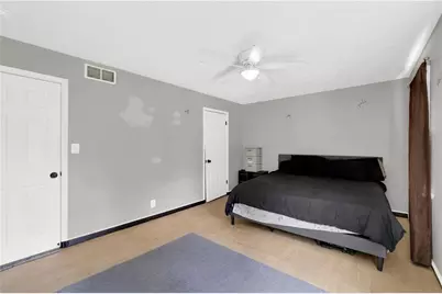 562 Plantation Boulevard, Lawrenceville, GA 30046 - Photo 15