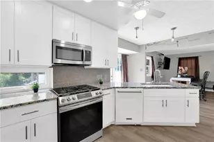 562 Plantation Blvd, Lawrenceville, GA 30046 - Photo 21