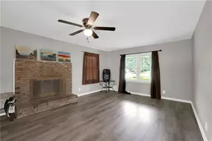 562 Plantation Blvd, Lawrenceville, GA 30046 - Photo 7