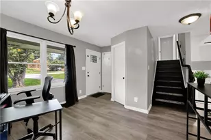 562 Plantation Blvd, Lawrenceville, GA 30046 - Photo 5