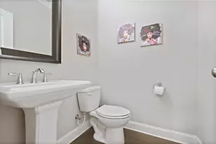 1096 Township Square, Alpharetta, GA 30022 - Photo 13