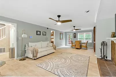 1034 W Mill Drive NW, Kennesaw, GA 30152 - Photo 5