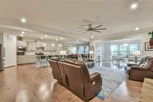 5704 Miravista Wy, Hoschton, GA 30548 - Photo 7