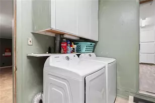 303 Pinecrest Dr, Warner Robins, GA 31093 - Photo 11