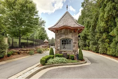 9715 Almaviva Drive, Alpharetta, GA 30022 - Photo 5