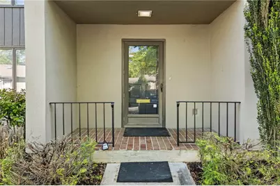 72 Ivy Parkway NE, Atlanta, GA 30342 - Photo 3