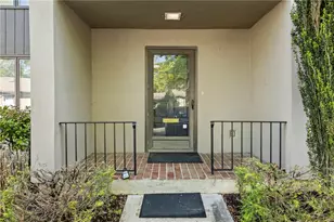 72 Ivy Pkwy NE, Atlanta, GA 30342 - Photo 3