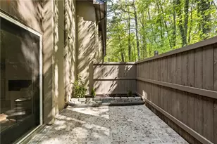 72 Ivy Pkwy NE, Atlanta, GA 30342 - Photo 37