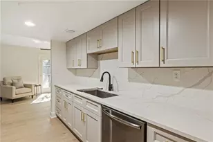 72 Ivy Pkwy NE, Atlanta, GA 30342 - Photo 5