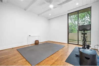 2575 Peachtree Road NE #8D, Atlanta, GA 30305 - Photo 19