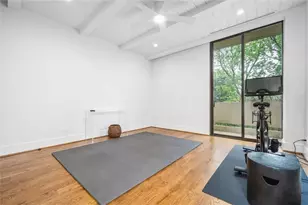 2575 Peachtree Rd NE, Atlanta, GA 30305 - Photo 19