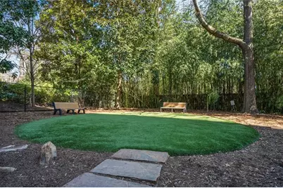 2575 Peachtree Road NE #8D, Atlanta, GA 30305 - Photo 37