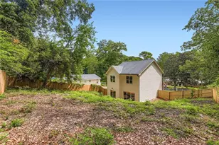 2127 Nichols Ln, Decatur, GA 30032 - Photo 27