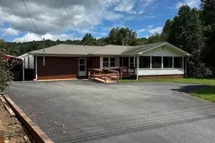 1323 Cavender Creek Rd, Dahlonega, GA 30533 - Photo 3