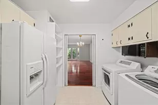 6700 Roswell Rd, Sandy Springs, GA 30328 - Photo 13