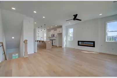 1923 Deco Drive, Kennesaw, GA 30144 - Photo 9