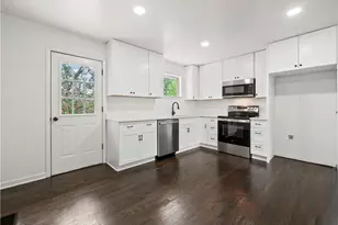 3343 Barry Ln, Gainesville, GA 30506 - Photo 9