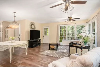 375 Buckwood Trail, Cornelia, GA 30531 - Photo 7