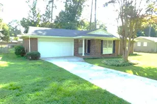 879 Forest Ridge Dr SE, Marietta, GA 30067 - Photo 1