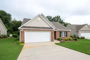 417 Mockingbird Dr, Loganville, GA 30052 - Photo 3