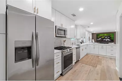 3251 Plains Way, Marietta, GA 30066 - Photo 9