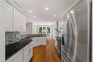 824 Hillcrest Ln, Woodstock, GA 30189 - Photo 13